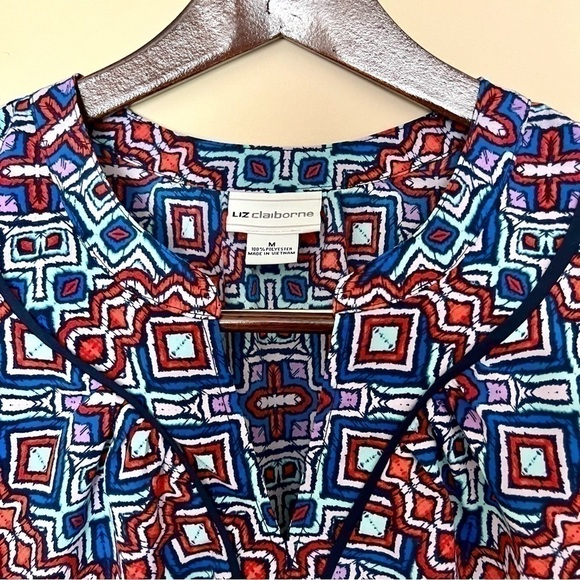 LIZ CLAIBORNE Sleeveless Split Neck
Blouse Red & Blue Boho Aztec XL Relaxed
Fit - Picture 2 of 12